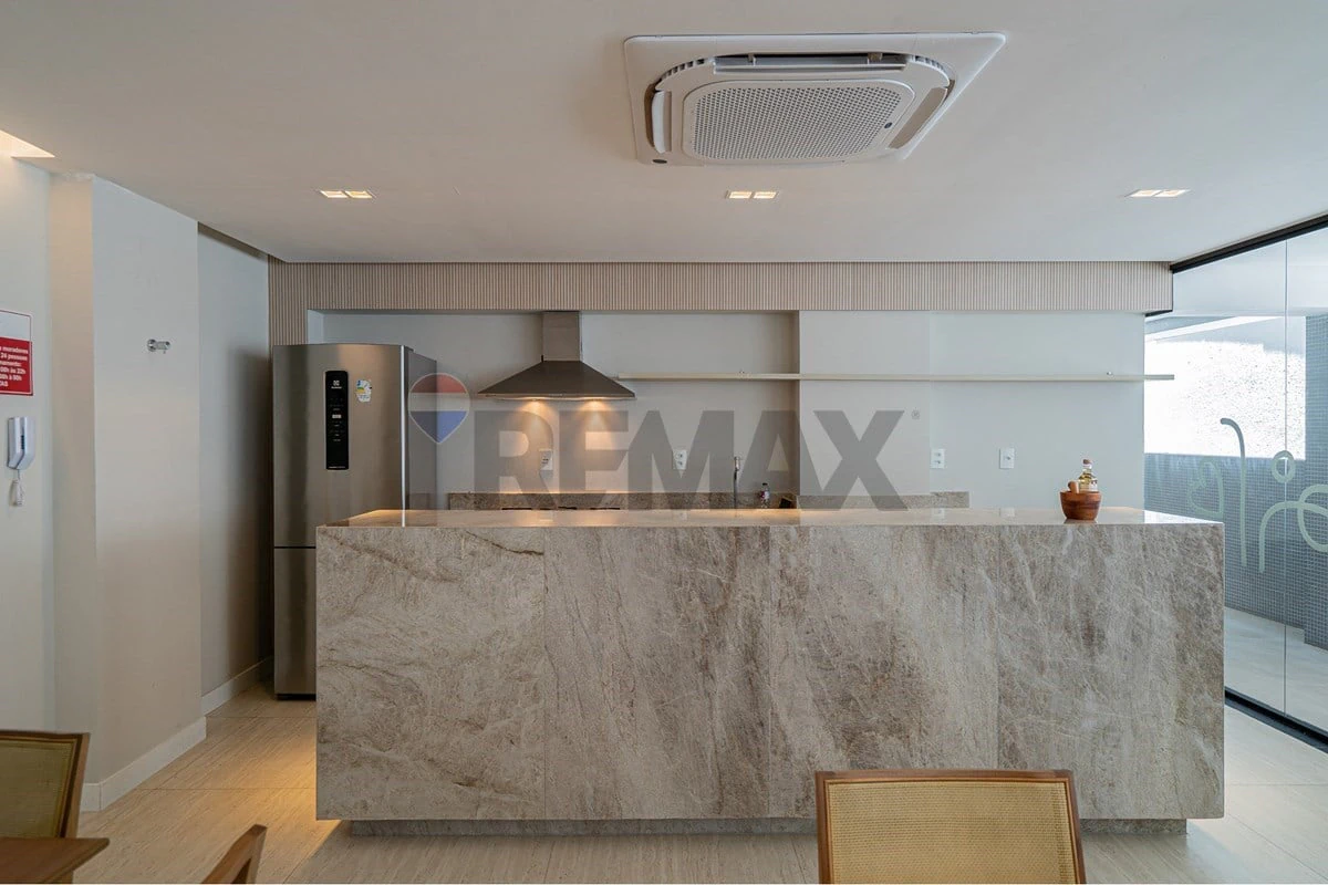 Apartamento de 1 quarto com janelas do piso ao teto — photo 26