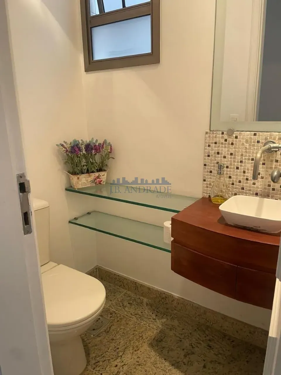 Apartamento mobiliado com 3 quartos e 5 banheiros — photo 11