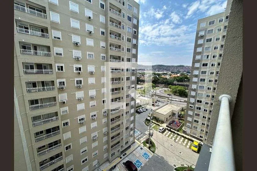 2-bedroom apartment in a building with a pool — photo 12