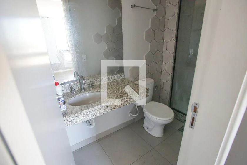 Apartment with 3 bedrooms and a balcony — photo 44