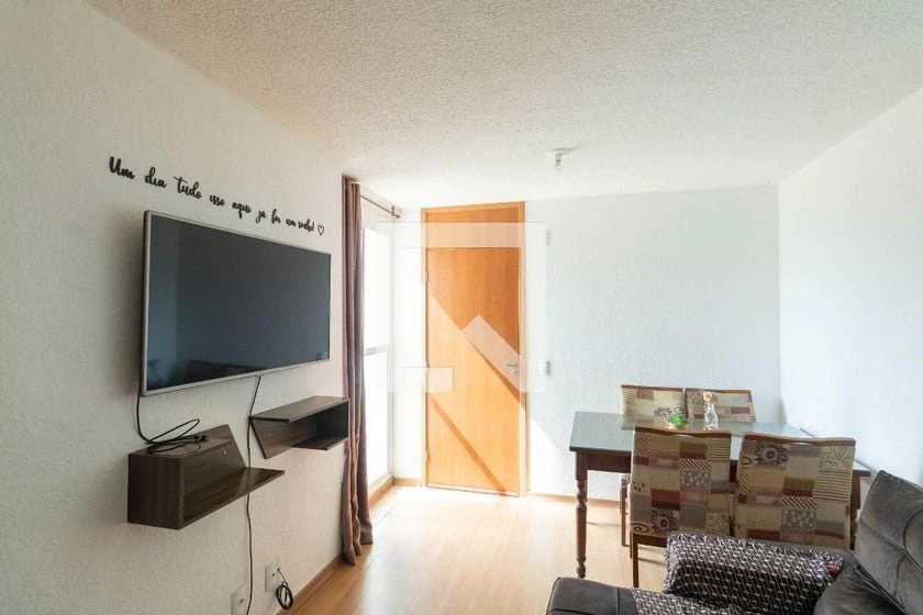 Home office in a 2-bedroom apartment, 42 m² — photo 4