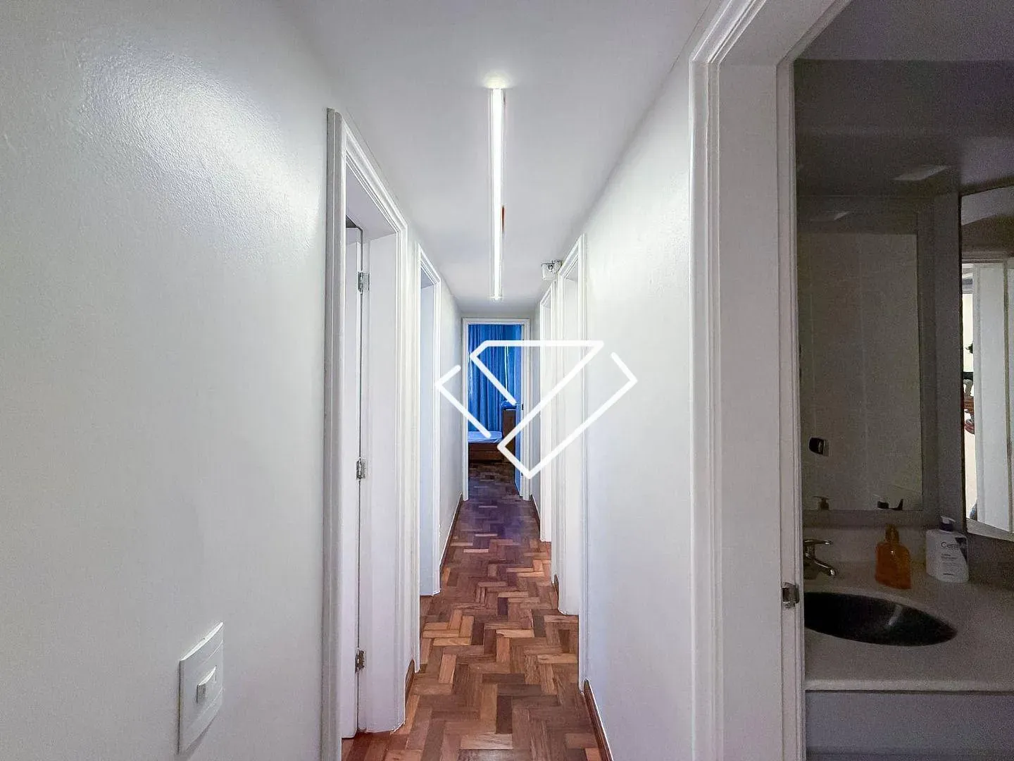 Apartment with 4 bedrooms and a separate gas kitchen — photo 39