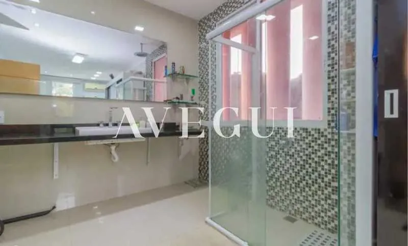 Furnished apartment with 5 bedrooms and 3 bathrooms — photo 5