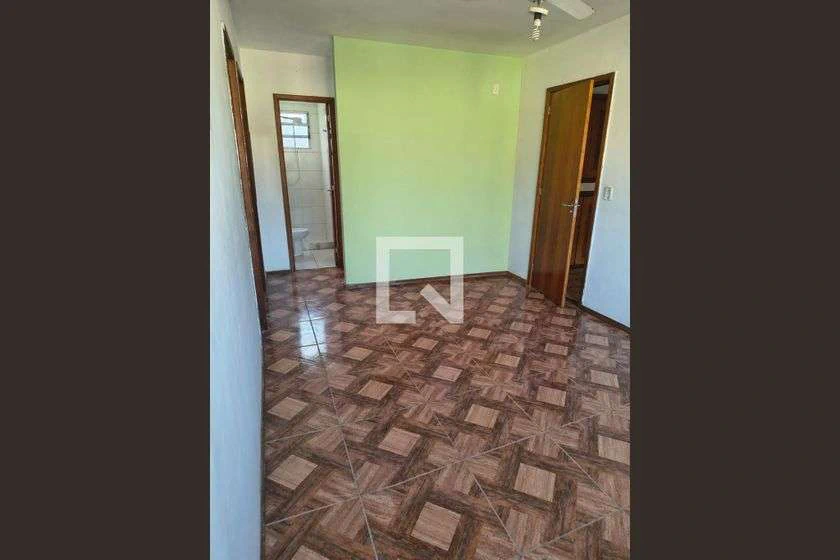 Unfurnished house with 2 bedrooms and electric shower