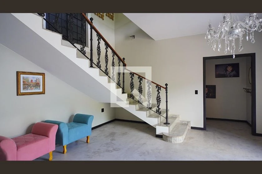 Casa sem mobília com 3 suítes e jardim privativo — photo 6