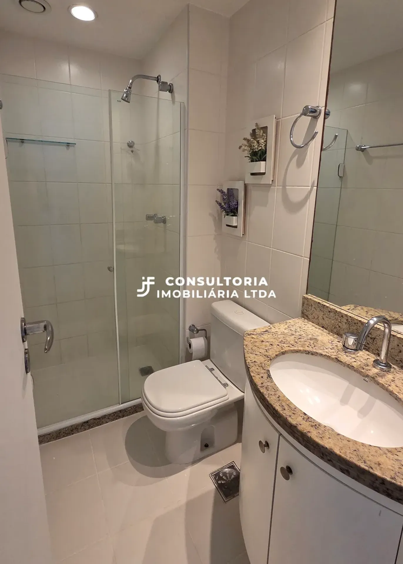 3-bedroom apartment in a building with a sauna — photo 29
