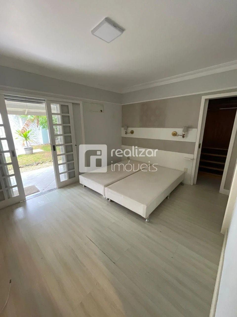 House, 186 m², with a private pool — photo 3