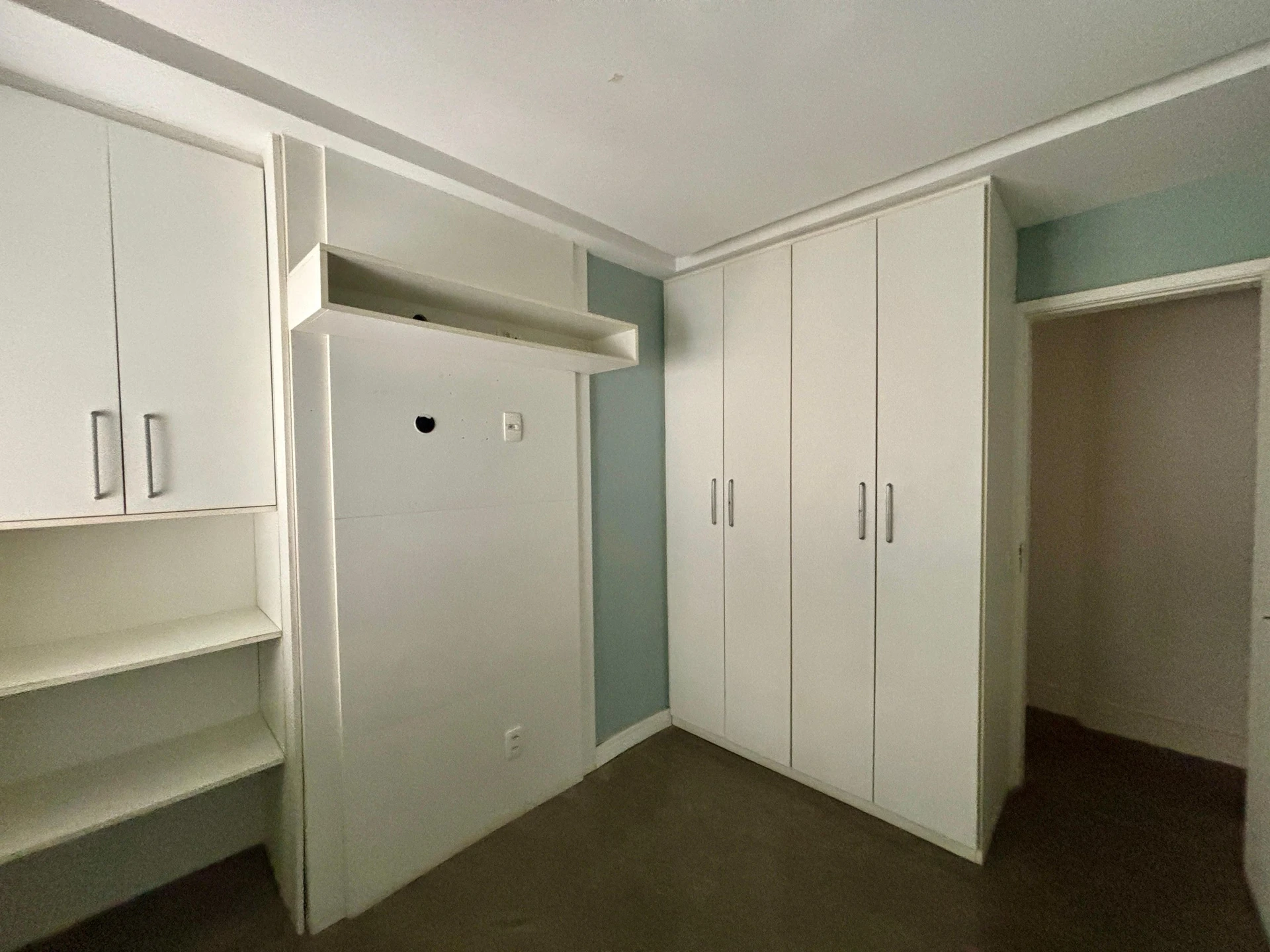 3-bedroom apartment with open-plan gas kitchen — photo 18