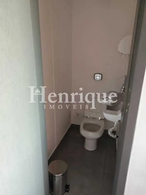Unfurnished apartment with 3 bedrooms and 2 bathrooms — photo 2