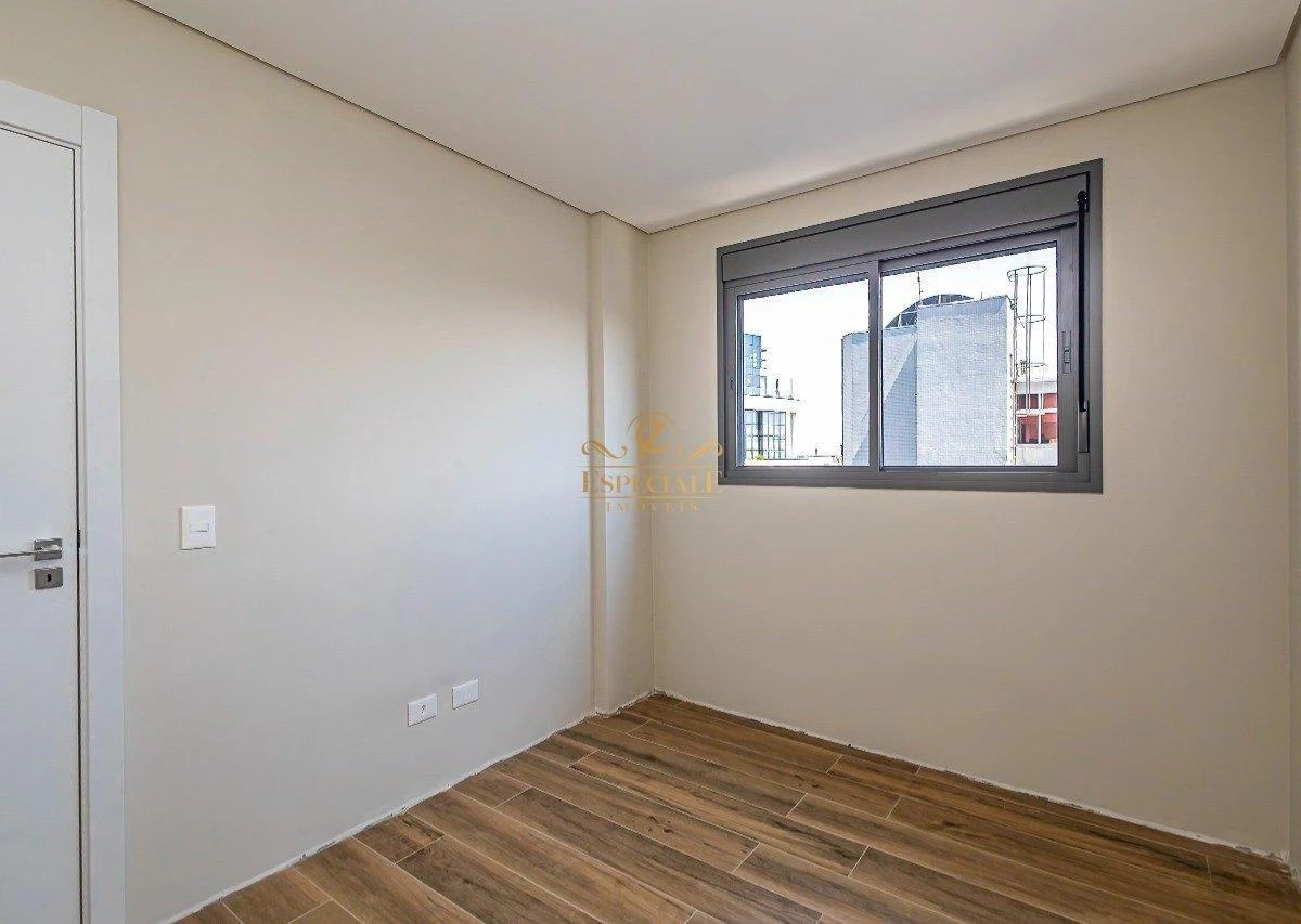2-bedroom apartment with floor-to-ceiling windows — photo 32