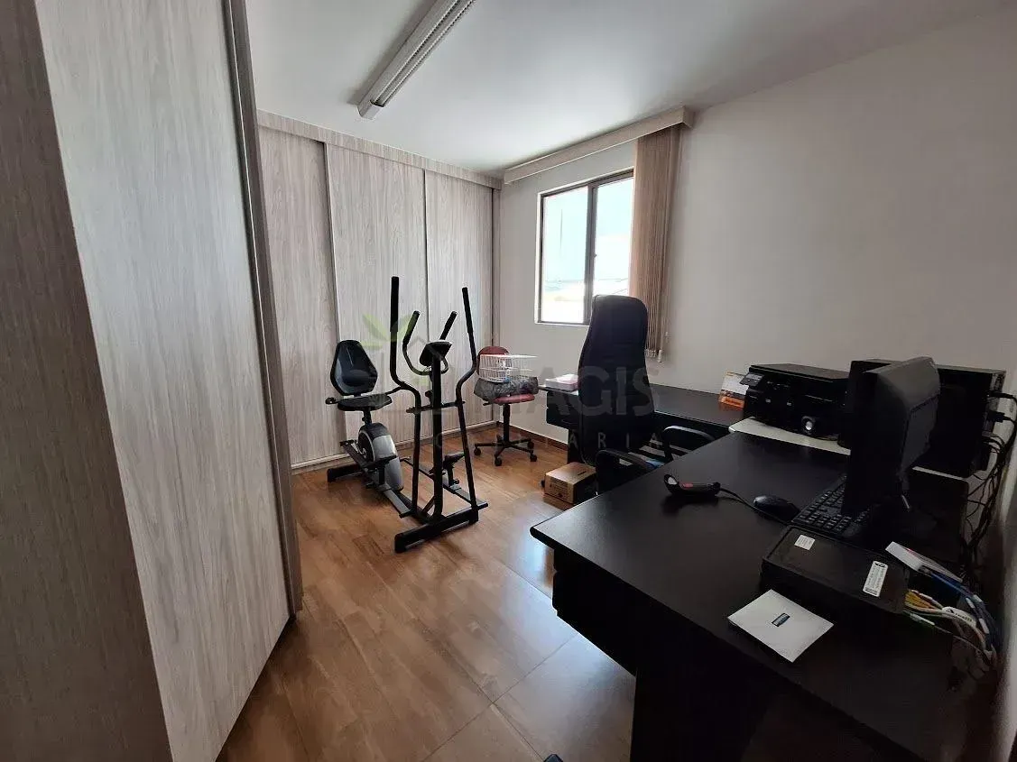 Furnished house, 203 m², with a home office — photo 13