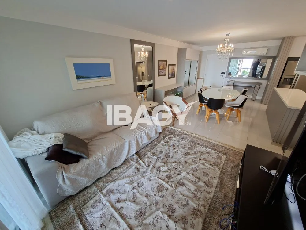 Apartamento amueblado de 3 dormitorios con barbacoa en balcón — photo 53