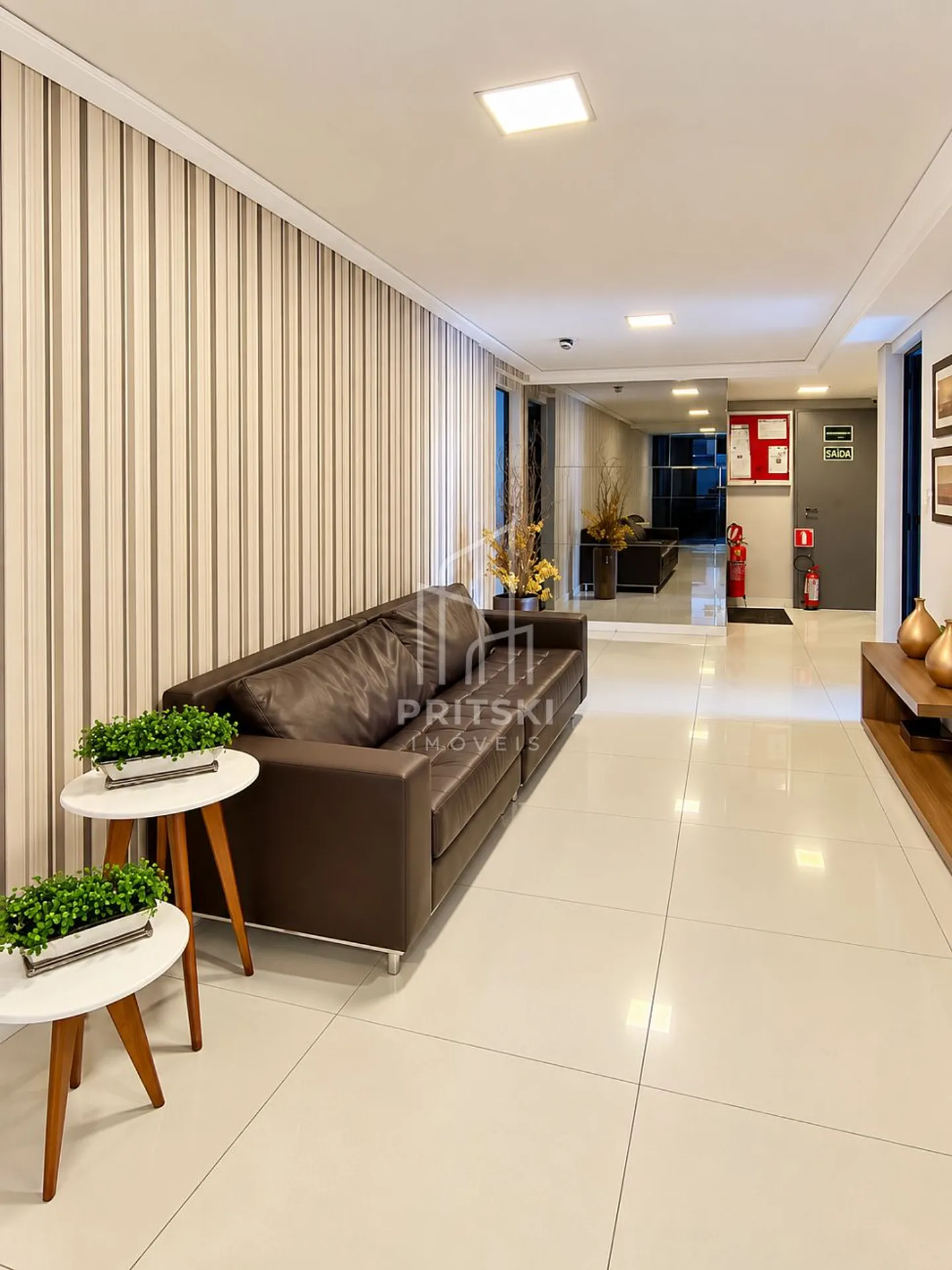 2-bedroom apartment in a building with a sauna — photo 18
