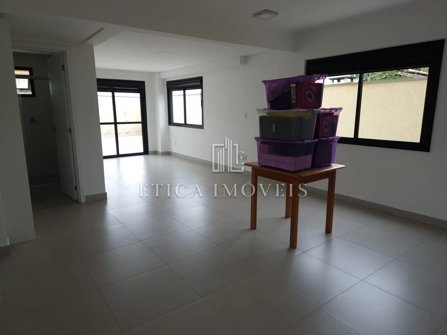 80 m² apartment with open-plan kitchen and 1 bedroom — photo 22