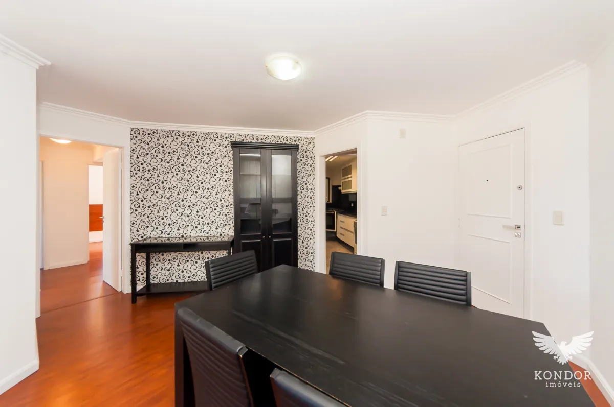 3-bedroom apartment with a balcony and 136 m² — photo 6