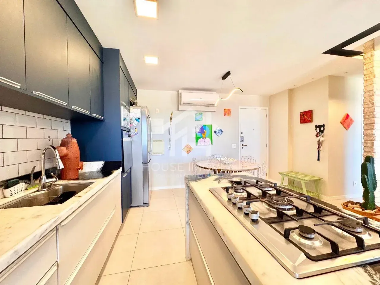 Furnished 65 m² apartment with 1 en-suite and 1 parking space — photo 14