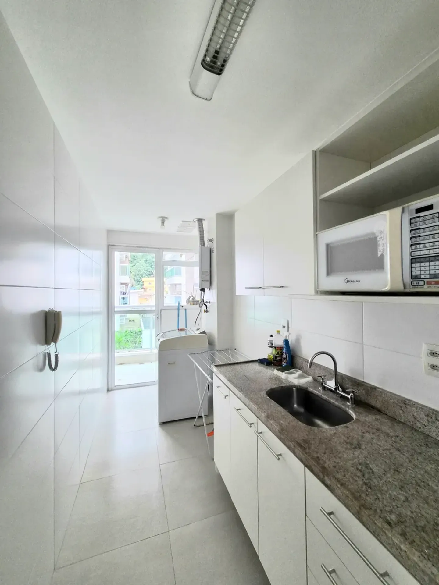 Furnished apartment, 61 m², with a home office — photo 20