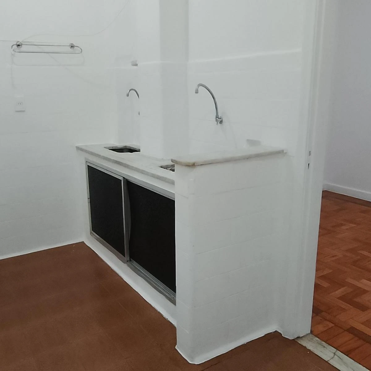 Apartamento, 133 m², com piso de madeira ou laminado — photo 2