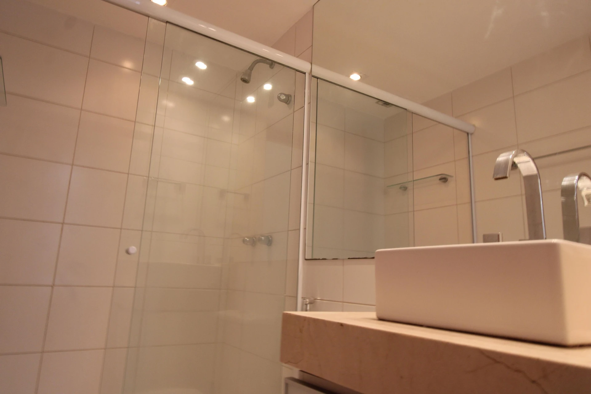 Apartment with 3 bedrooms and 2 bathrooms plus balcony — photo 2