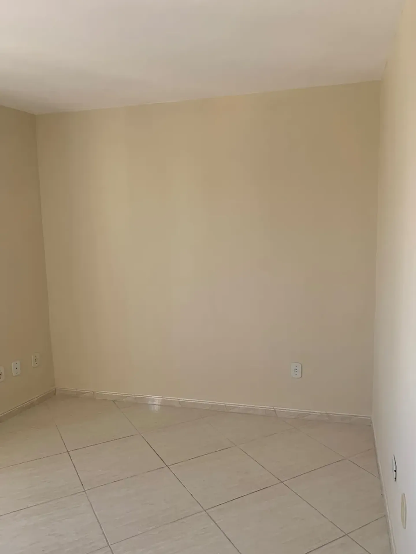 Unfurnished 2-bedroom apartment with 2 bathrooms — photo 21