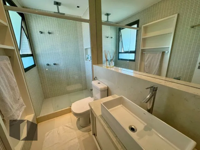 Furnished penthouse apartment with 5 bedrooms and 5 baths — photo 31
