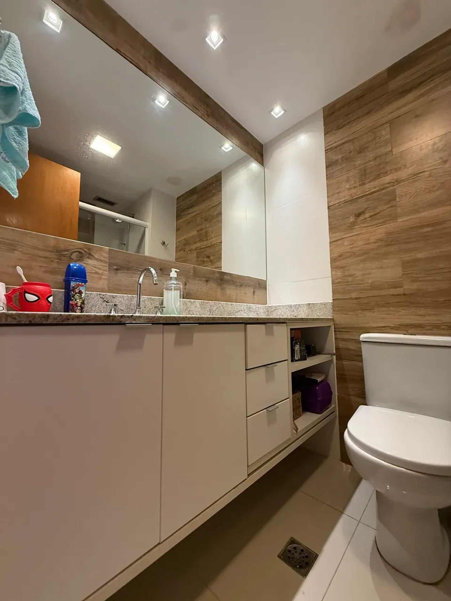 4-bedroom apartment in a building with a sauna — photo 28