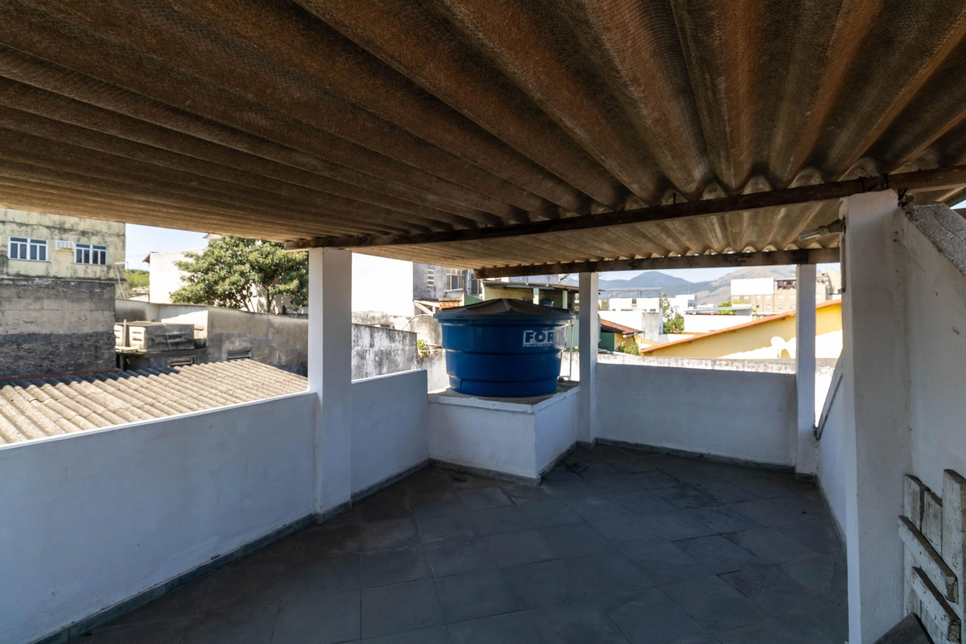 Unfurnished house with 3 bedrooms and a private garden — photo 20