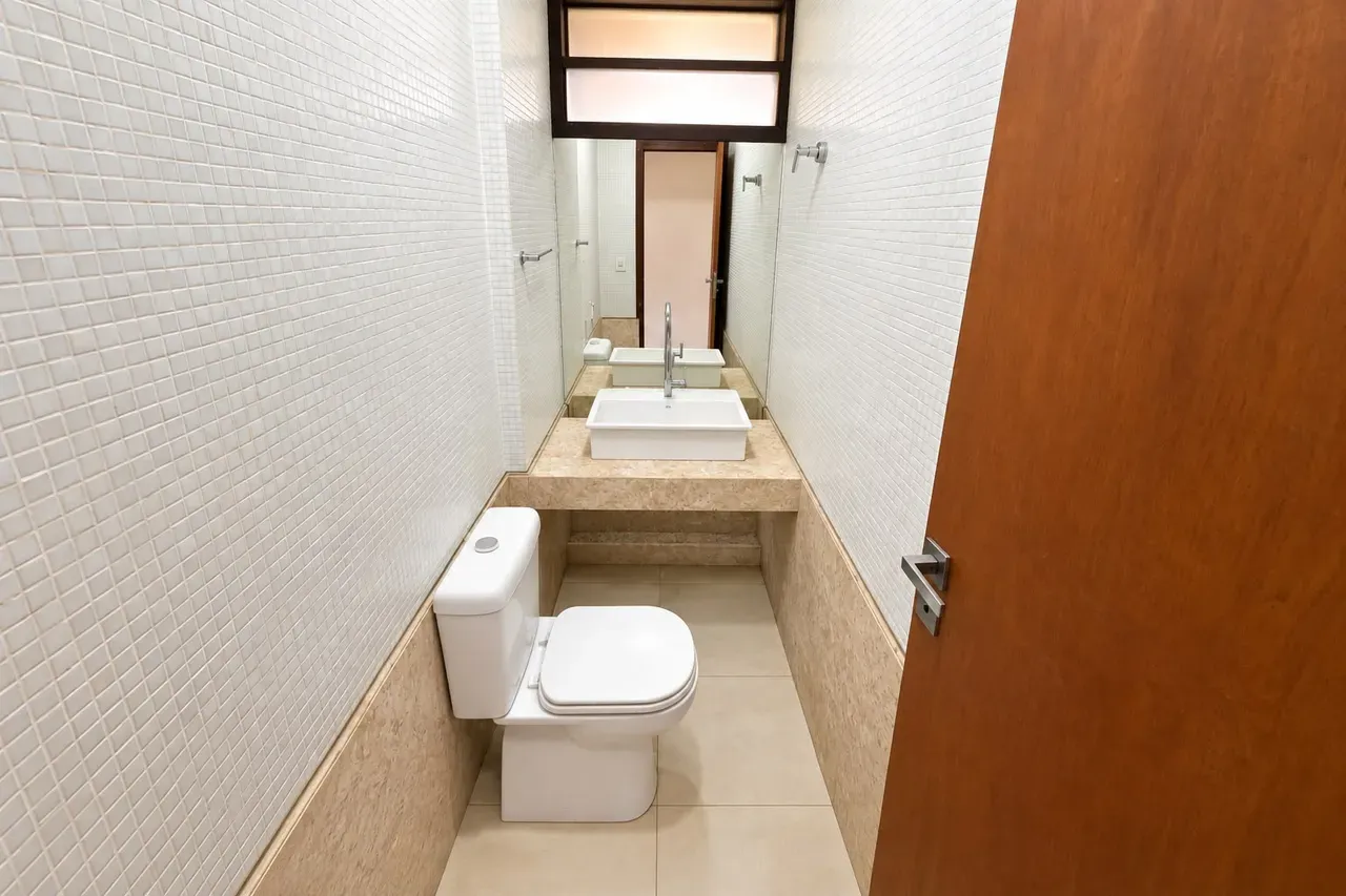 Casa de 340 m² com varanda gourmet e vista para a água — photo 16