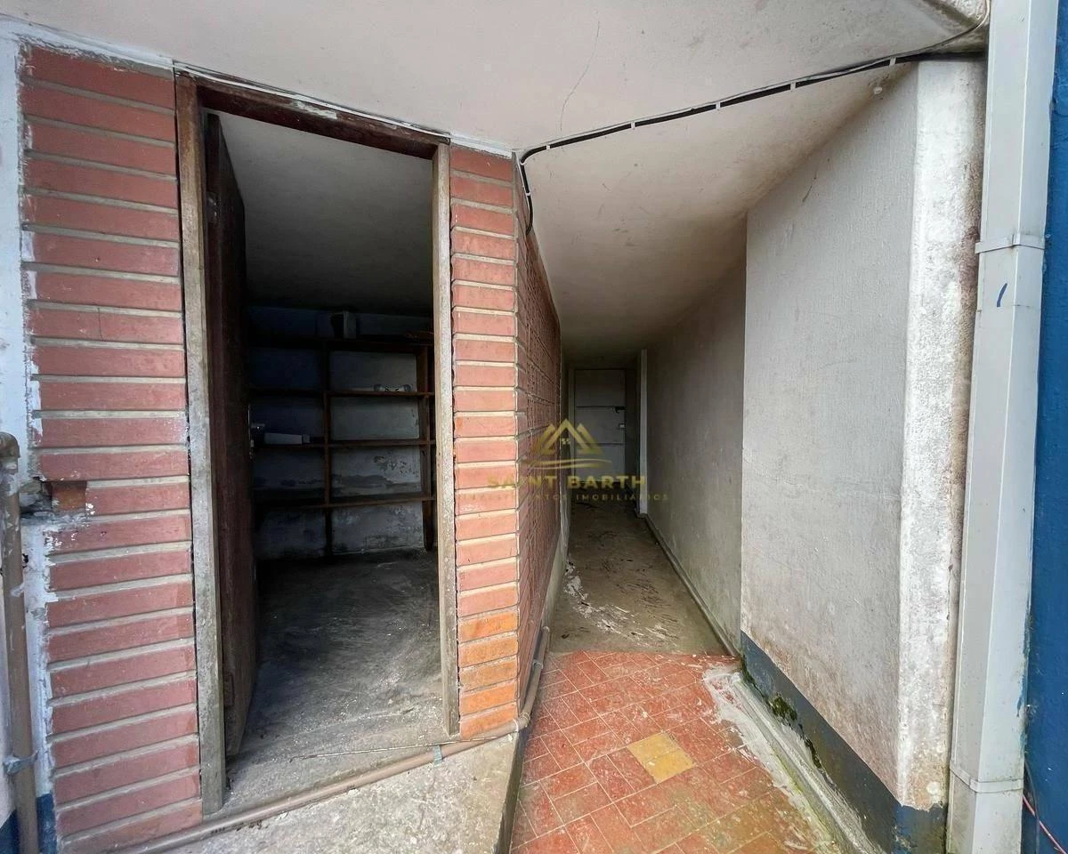 Дом без мебели: 3 спальни, 4 ванные, участок 432 м² — photo 39