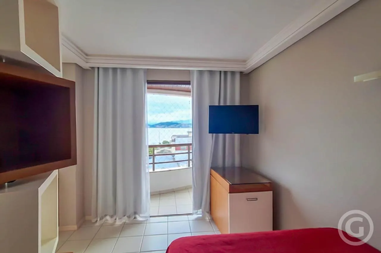 170 m² apartment with open-plan kitchen and gas stove — photo 11