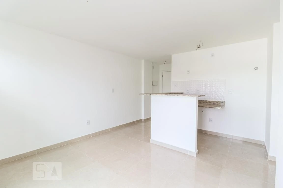 Furnished 1-bedroom apartment with a glassed balcony — photo 51