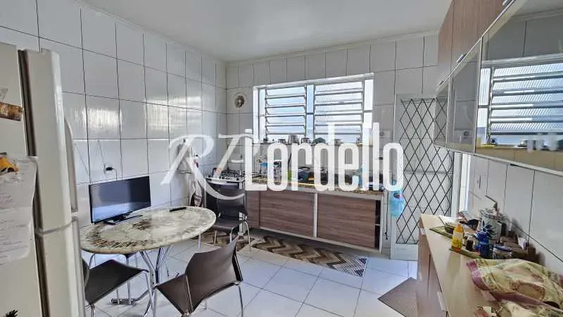 Casa mobiliada com 359 m², 3 dormitórios e 3 banheiros — photo 2
