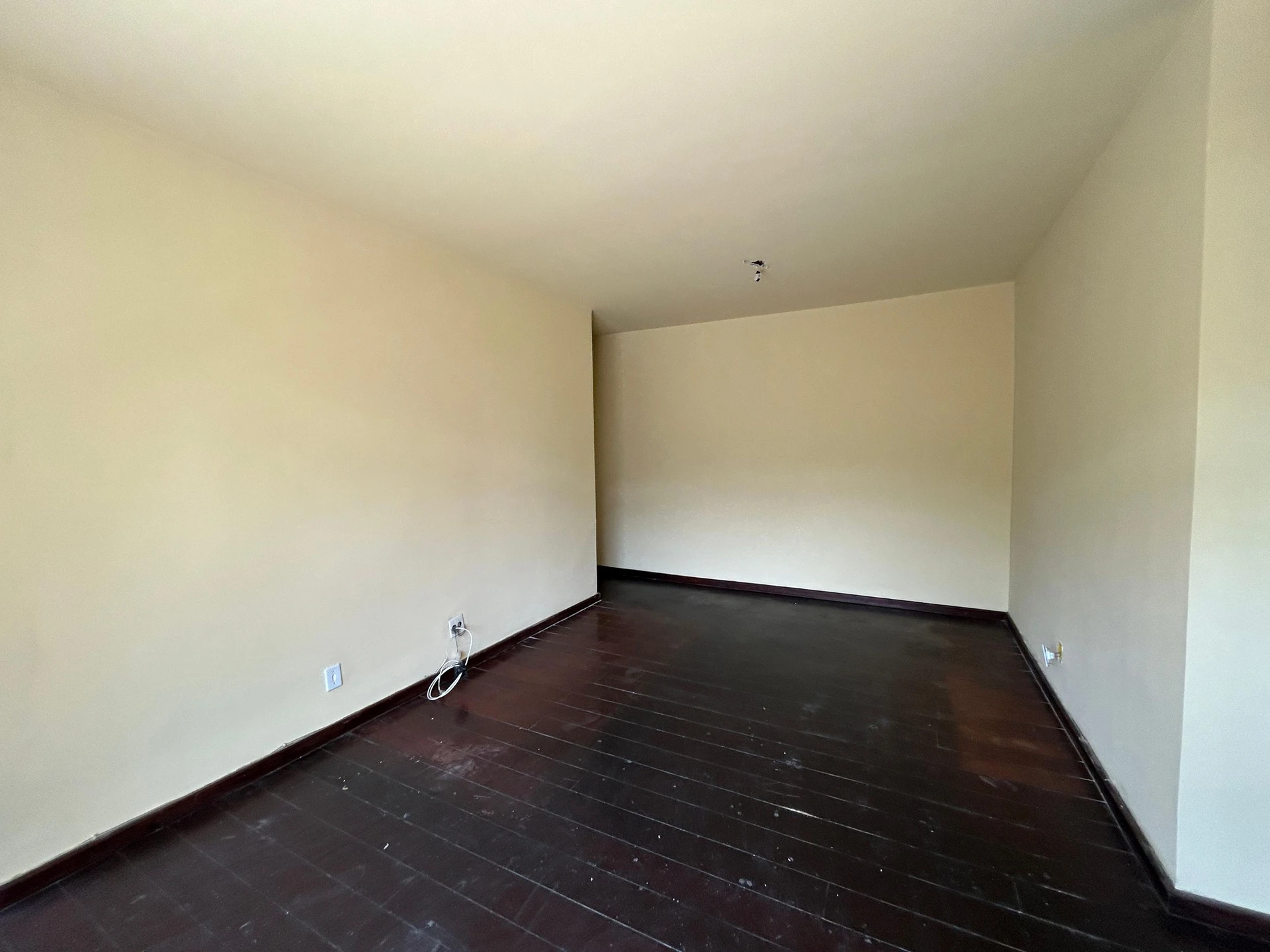 Деревянный пол или ламинат и 2 спальни: квартира 80 м² — photo 29