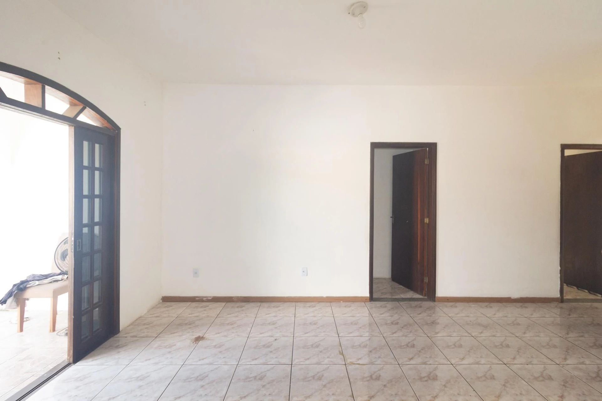 Rental house with 2 bedrooms and 1 en-suite — photo 8