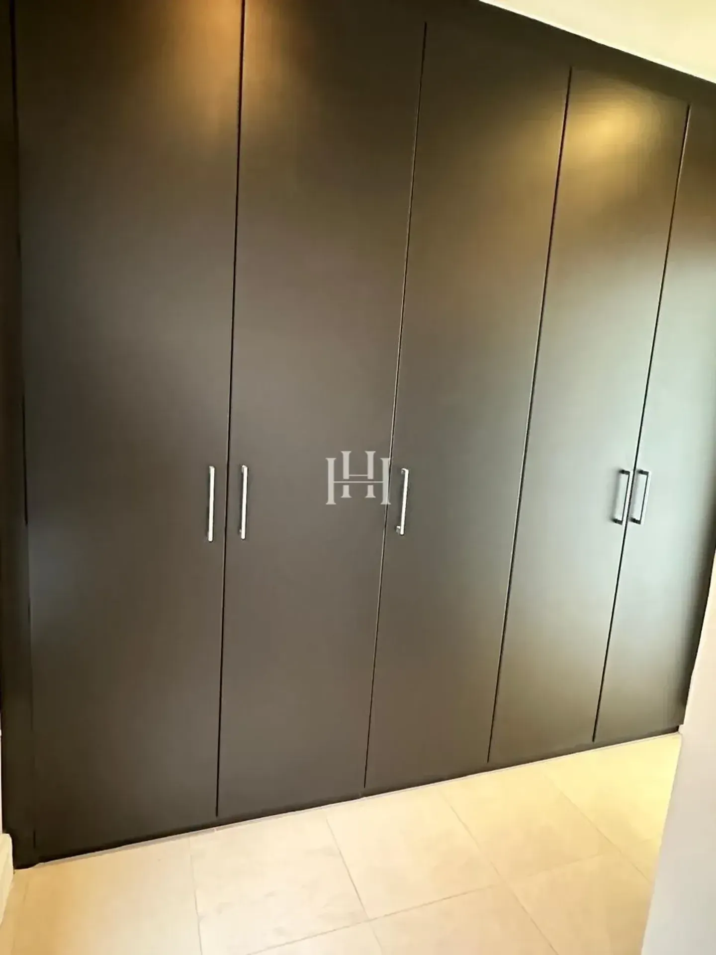 Apartamento com 5 quartos e 5 banheiros, varanda — photo 35