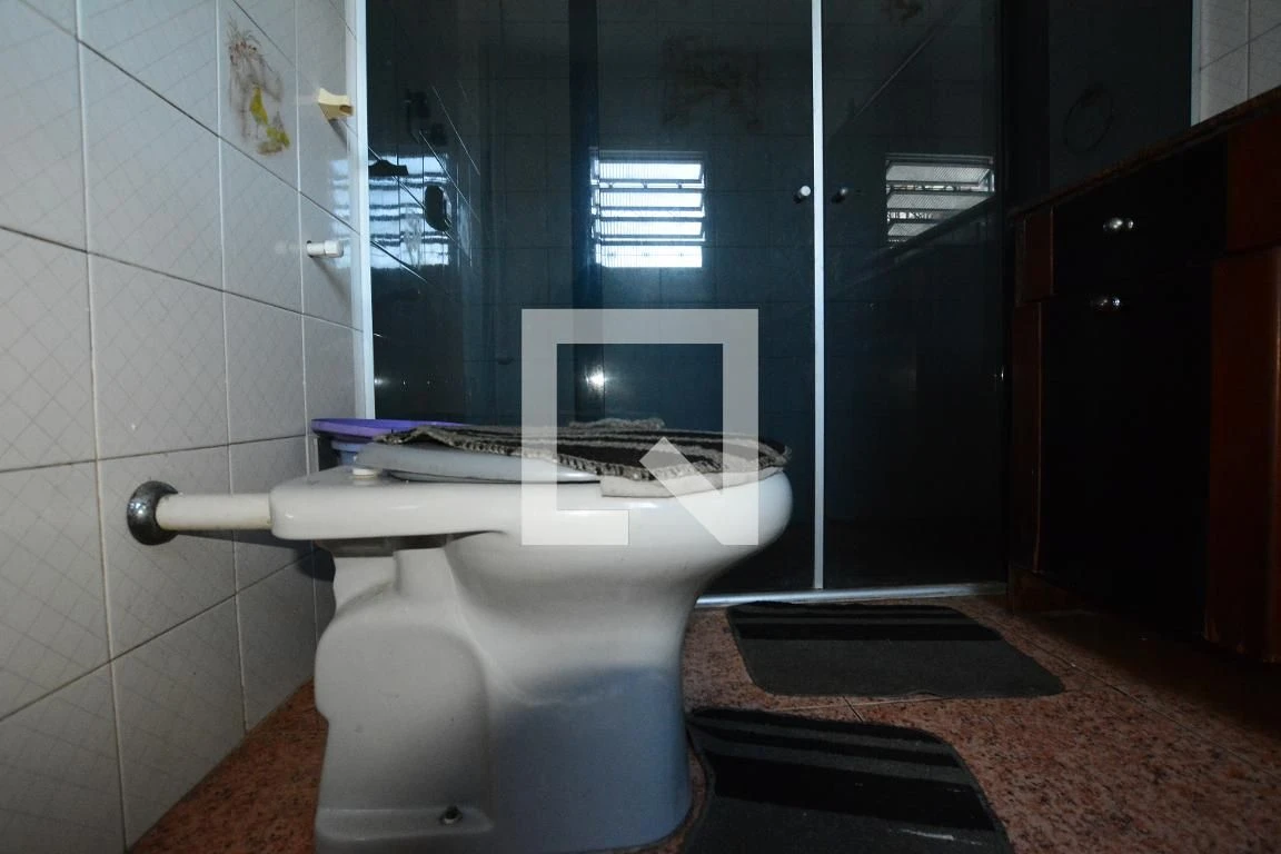 Casa amueblada con 4 dormitorios y jardín privado — photo 47