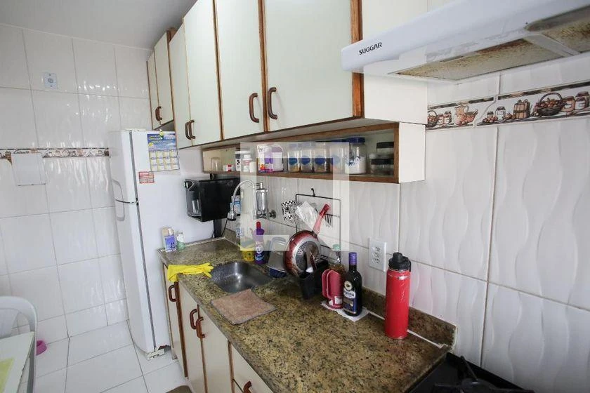 Apartamento amueblado de 2 dormitorios con cocina abierta — photo 21