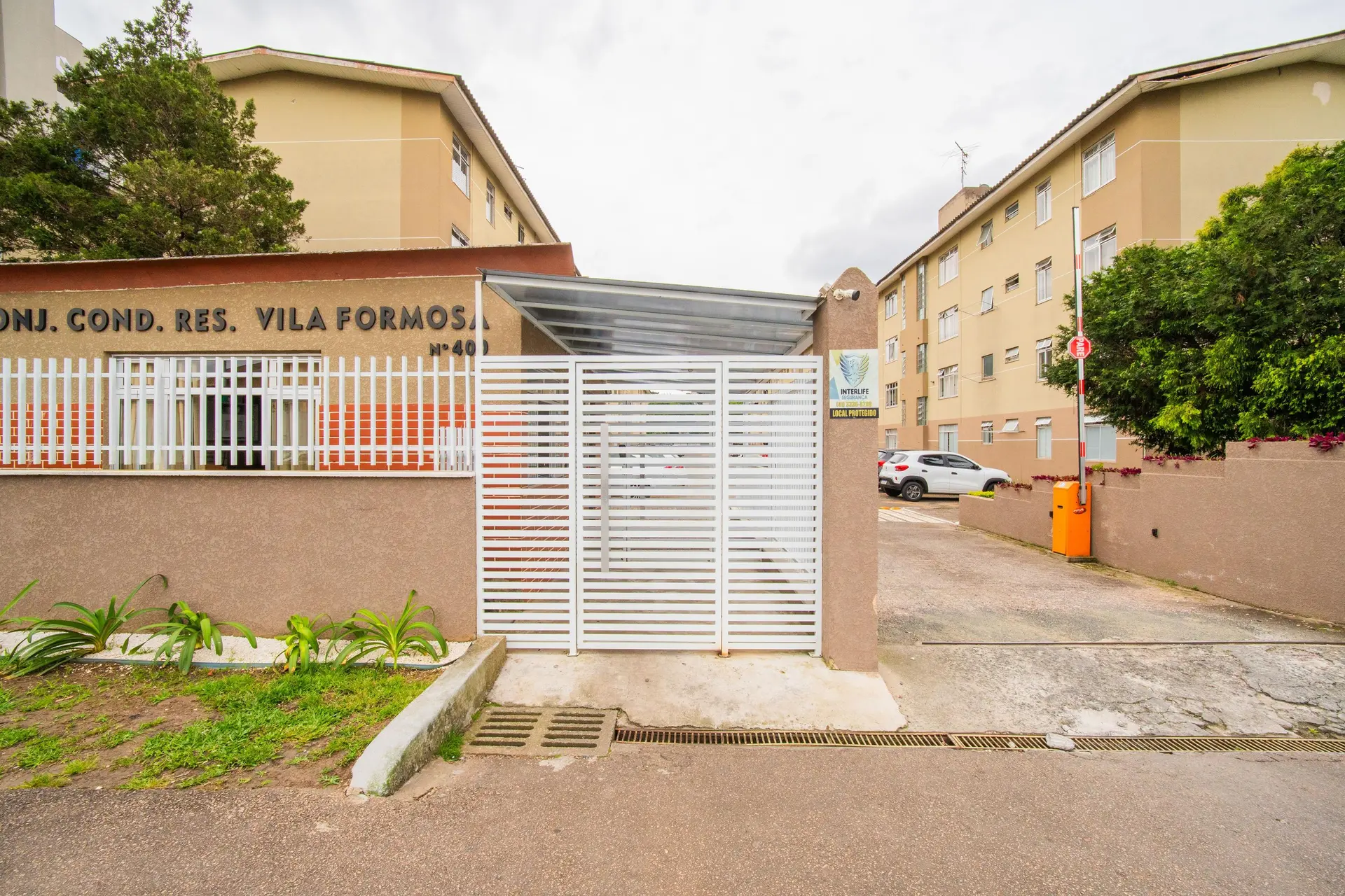 2-bedroom apartment with a washing machine in Curitiba — photo 41