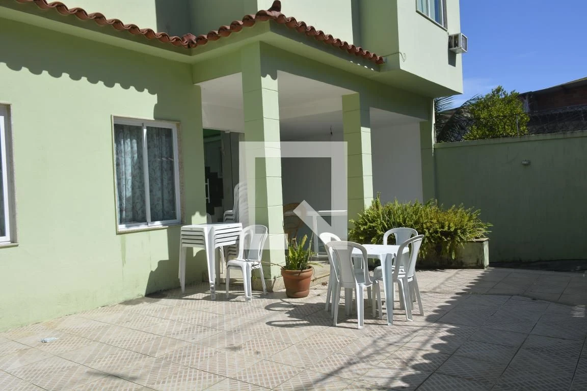 5-bedroom house with a garden — photo 36