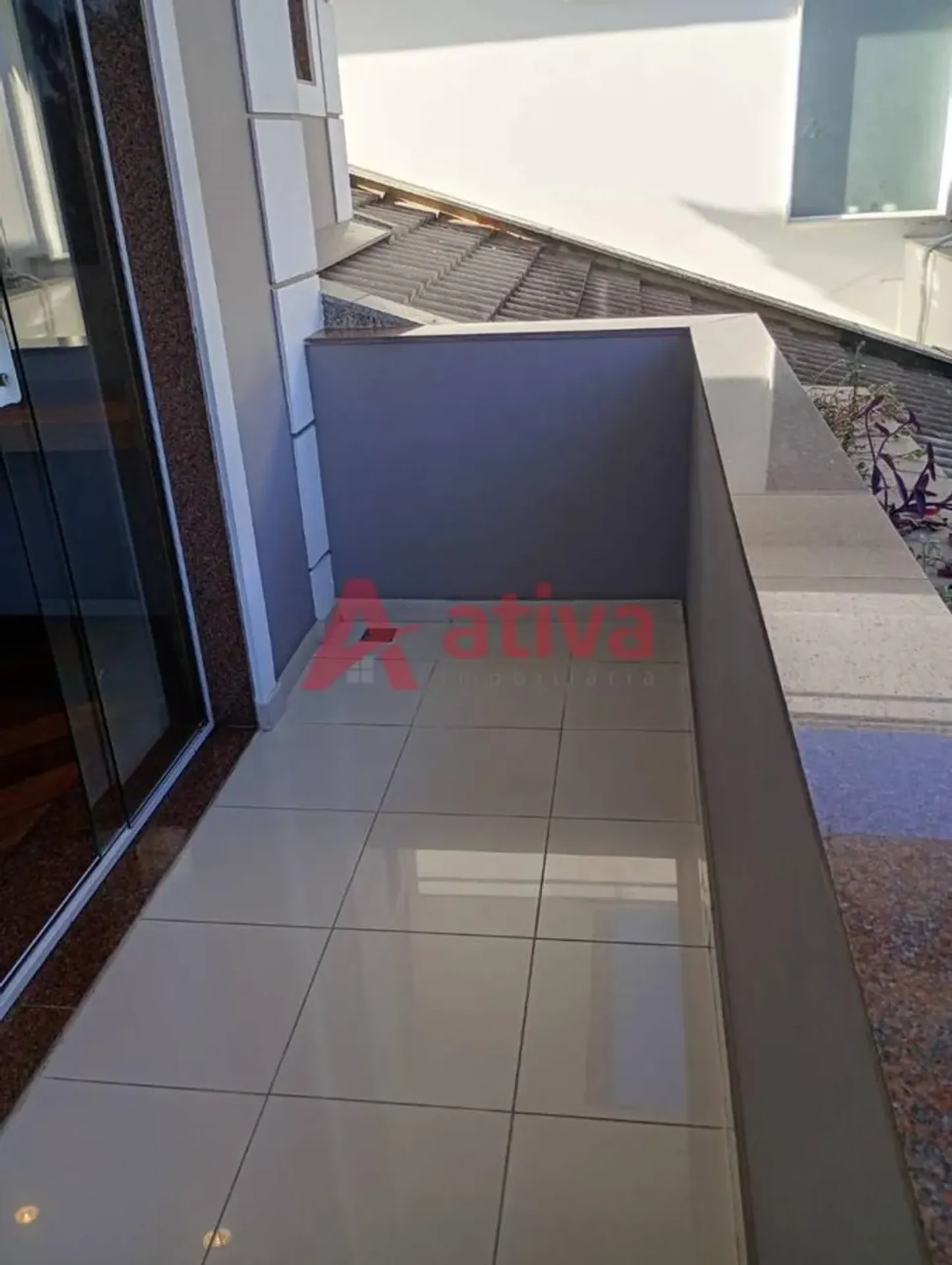 Furnished house with 4 bedrooms and 500 m² — photo 8