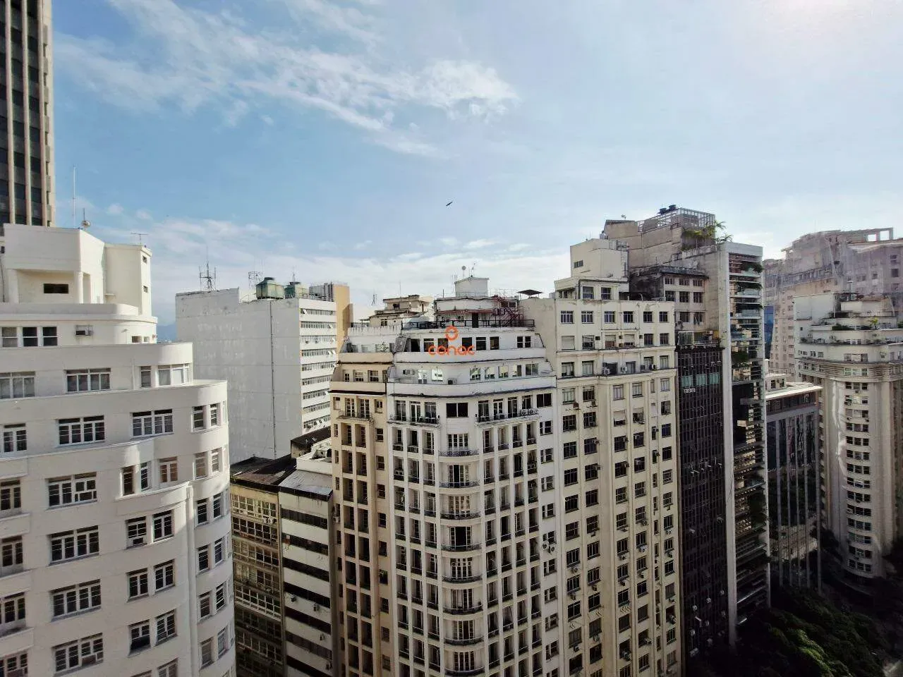 21 m² apartment with air conditioning and 1 bedroom — photo 3