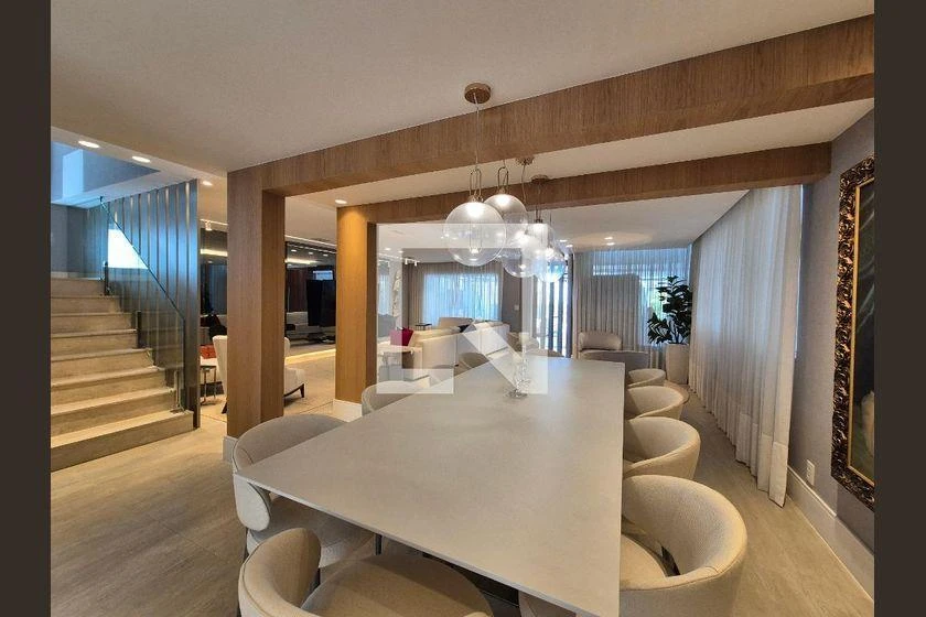 Home office in a 4-bedroom house, 373 m² — photo 36