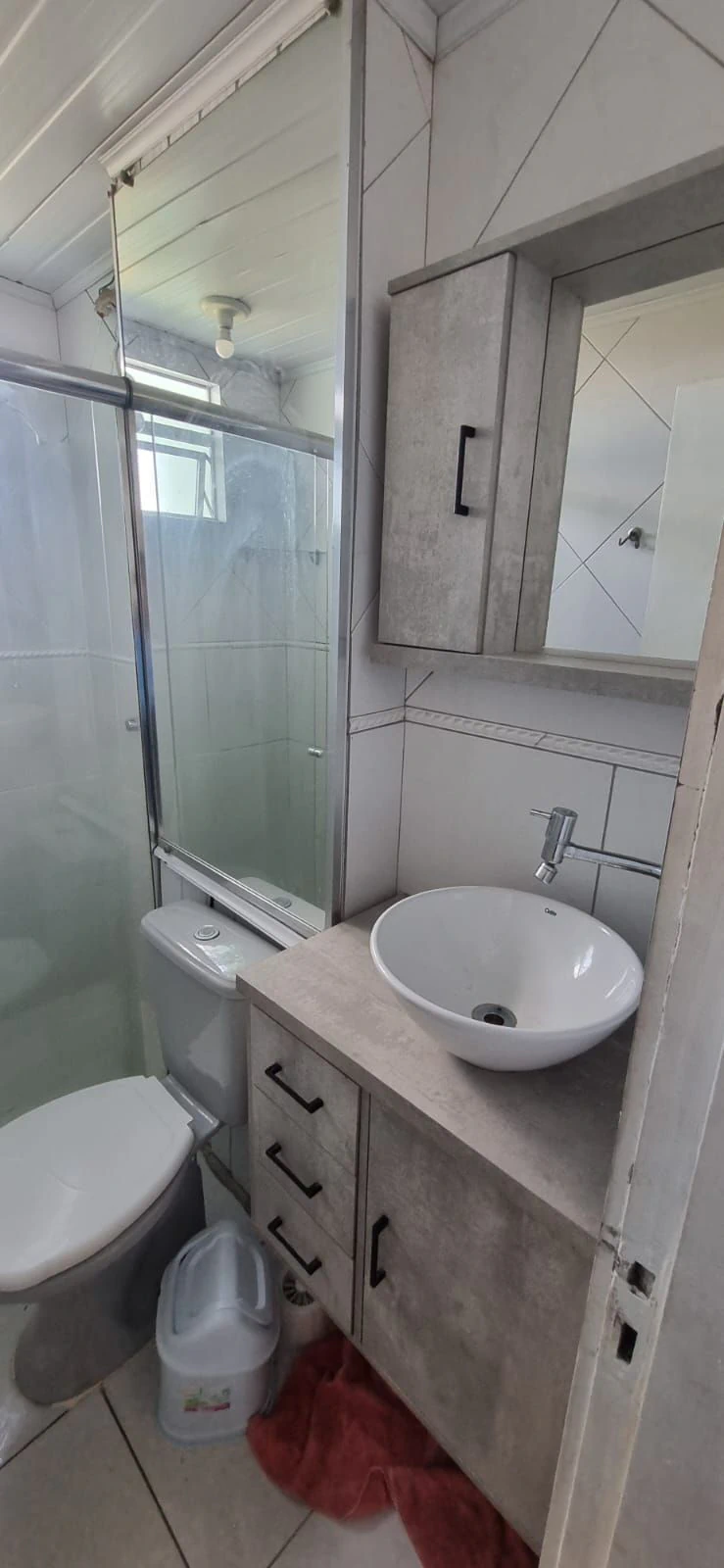 Furnished 3-bedroom apartment with separate kitchen — photo 2