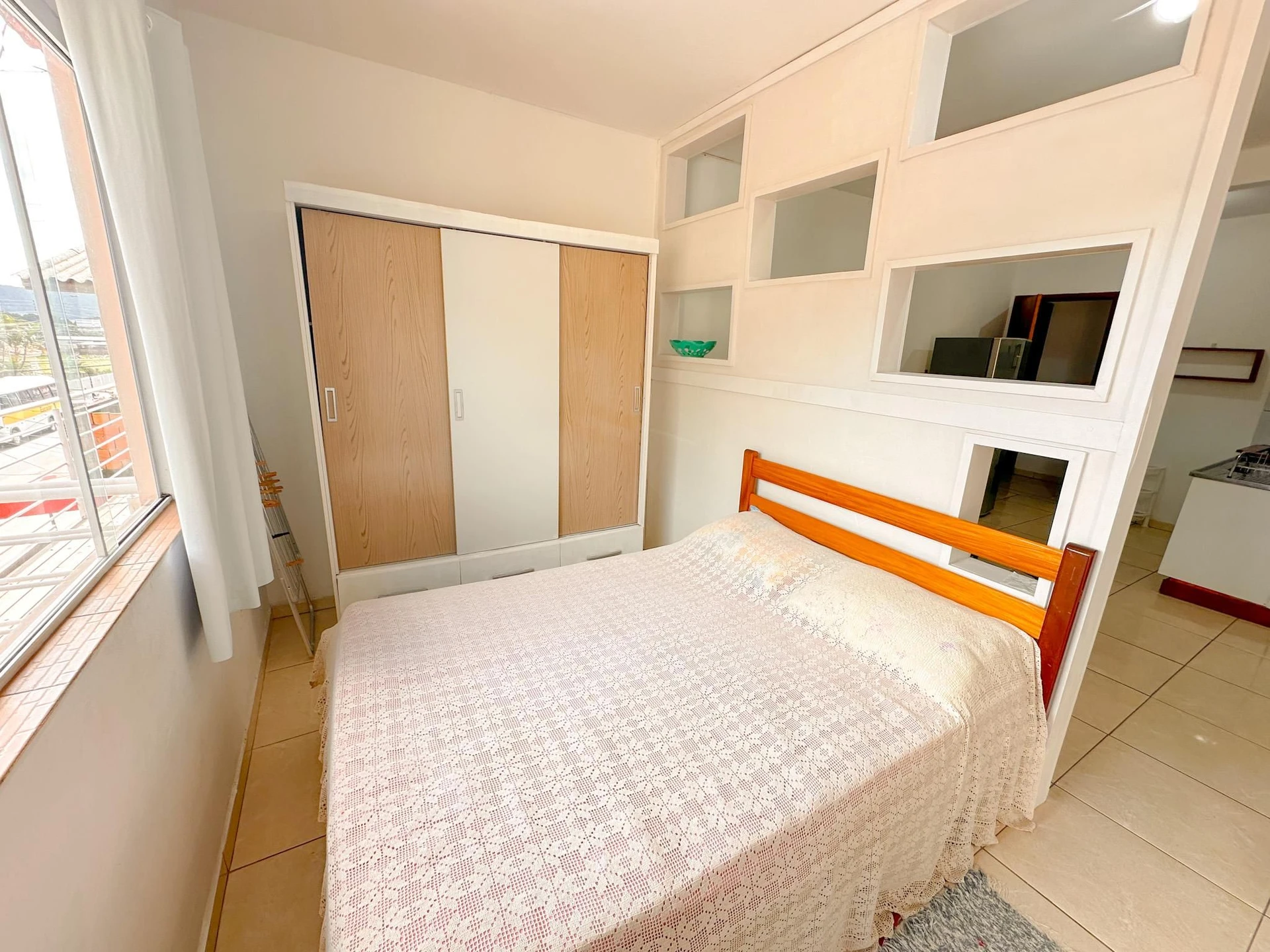 Apartamento amueblado de 1 dormitorio con balcón — photo 7