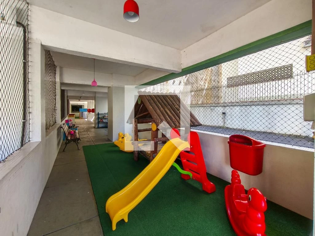 Furnished 4-bedroom apartment with balcony — photo 59