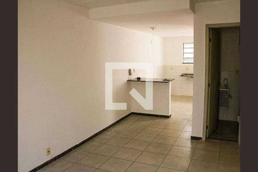Condo townhouse with 3 bedrooms and a balcony grill — photo 2