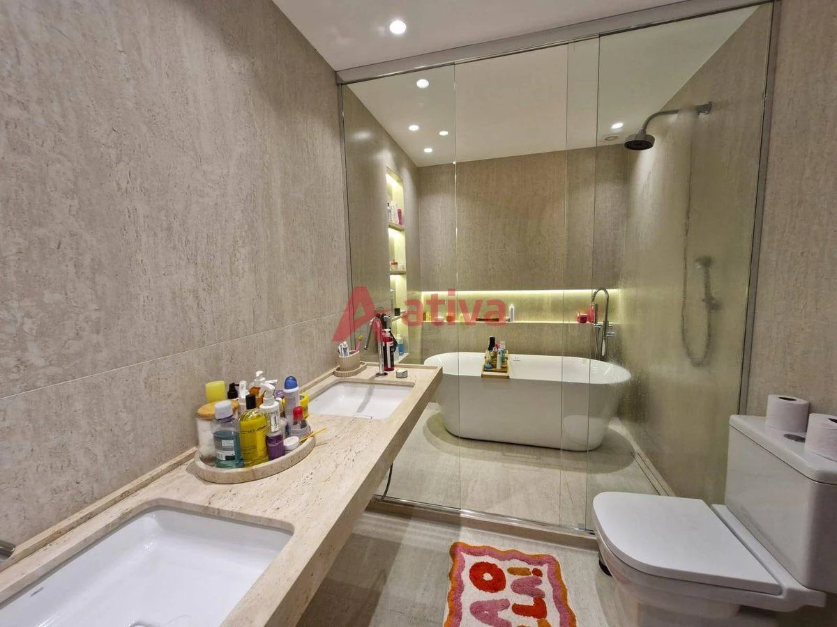 Furnished 4-bedroom apartment with gas open-plan kitchen — photo 28