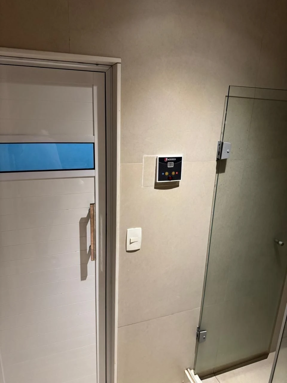 Furnished 1-bedroom apartment with pet-friendly policy — photo 6