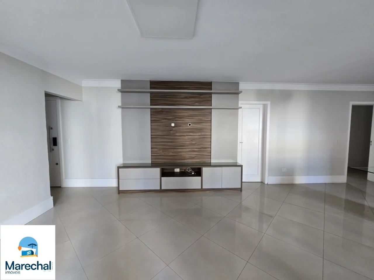 146 m² apartment with 3 bedrooms and 4 bathrooms — photo 4