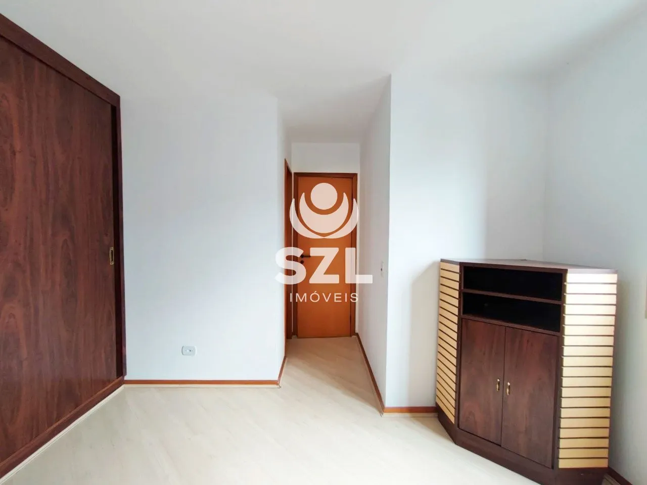 Unfurnished apartment with 3 bedrooms, 2 baths and parking — photo 16